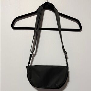 LOLE | Black Crossbody Purse